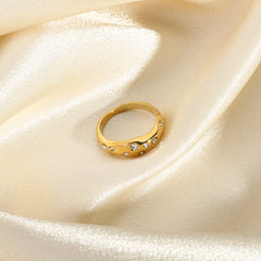 Elegant Wavy Gold Band 18k Gold Ring with Embedded Sparkling Zircon Stones