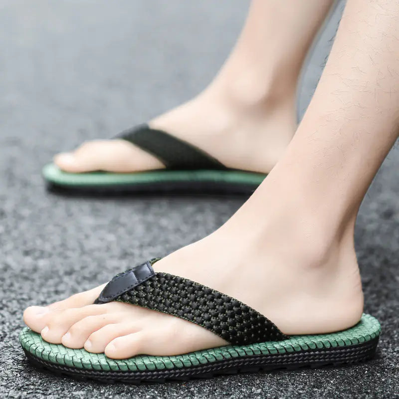 Men's Casual Beach Flip-Flops for Streaming